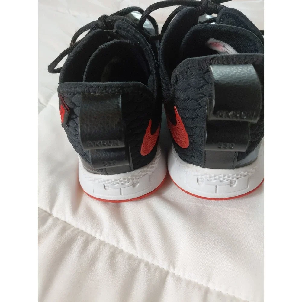 Lebron Witness 3 BQ9819-001 Black‎ Red Mens Size 9